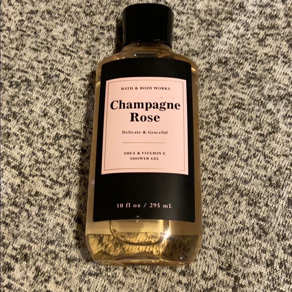 Bath and body wrks champagne rose